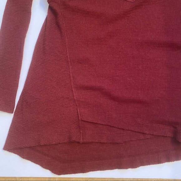 WILT TOP DARK RED WAFFLE V-NECK LONG SLEEVE HIGH LOW HEM SIZE M - Picture 6 of 12